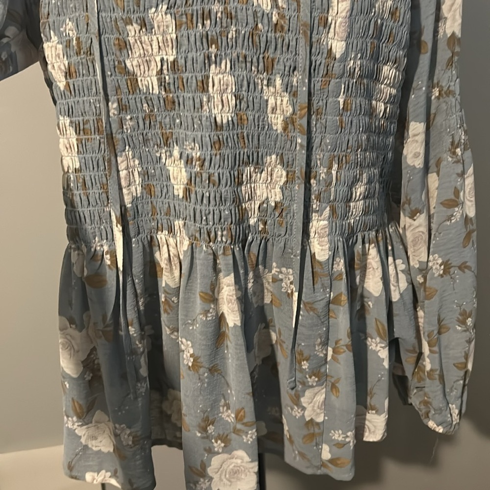 American Eagle Outfitters Small top  E - Picture 5 of 8